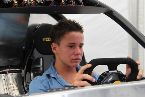 Europamester Nicolai Møller Madsen i en MEGET STOR gokart